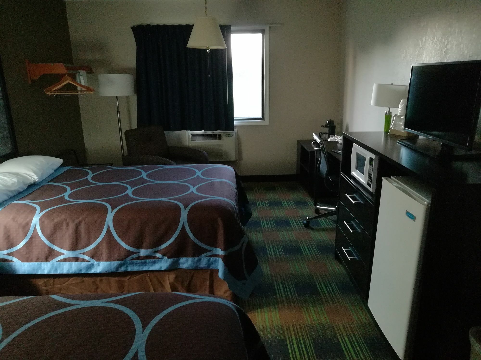 Super 8 by Wyndham Keokuk Hotel Bagian luar foto