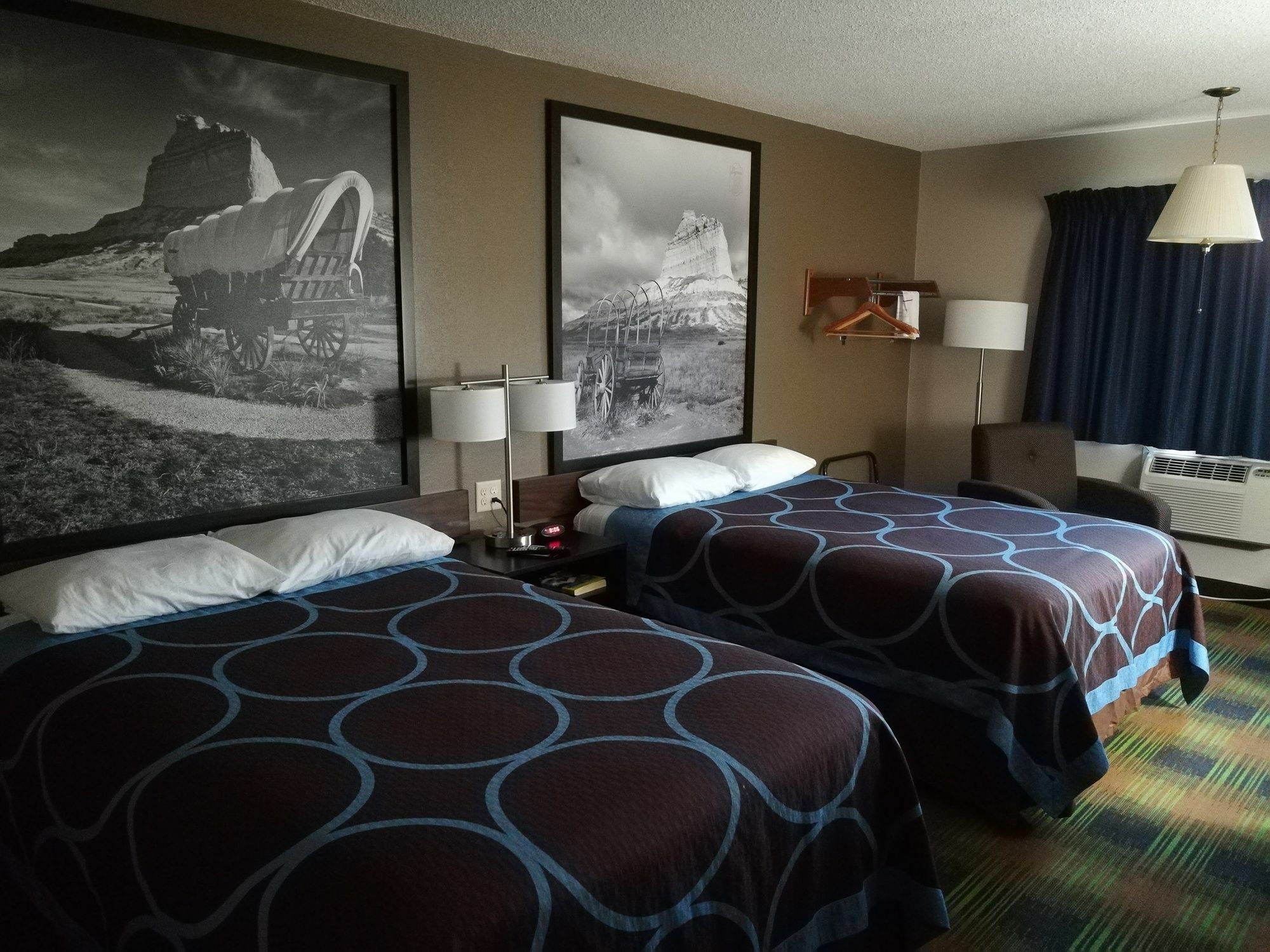 Super 8 by Wyndham Keokuk Hotel Bagian luar foto