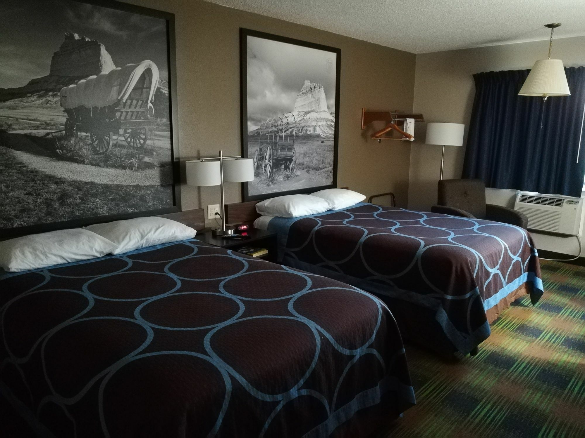 Super 8 by Wyndham Keokuk Hotel Bagian luar foto